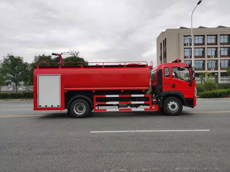 水泵的位放外放或后放北京消防車廠家